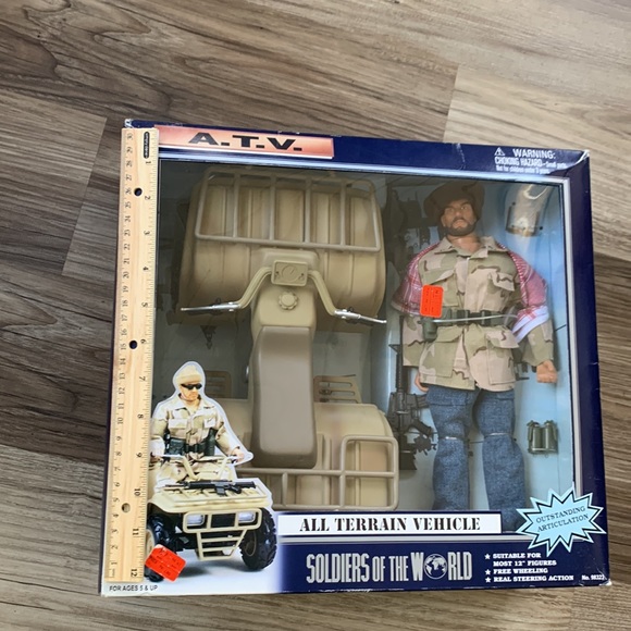 ATV Vehicle & Soldier of The World Army Man Fighter Doll SOTW 2003 new vintage - Picture 10 of 12